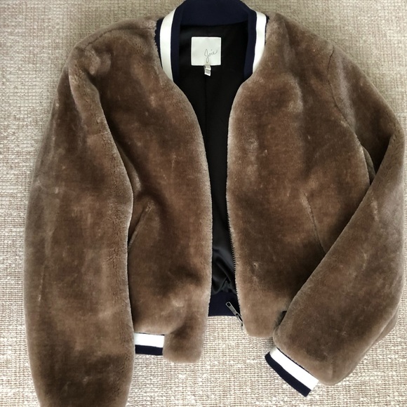 Beige/tan bomber jacket - Picture 2 of 4